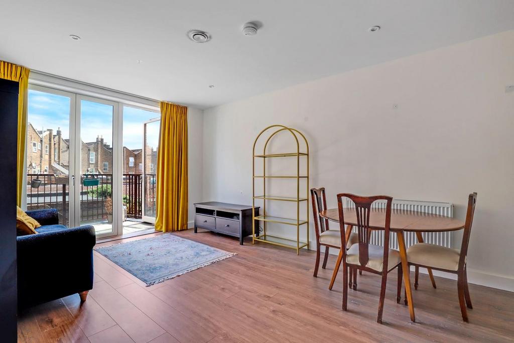 05-d4b2 JHProp World - 1 Melody Court - 13-medium.jp