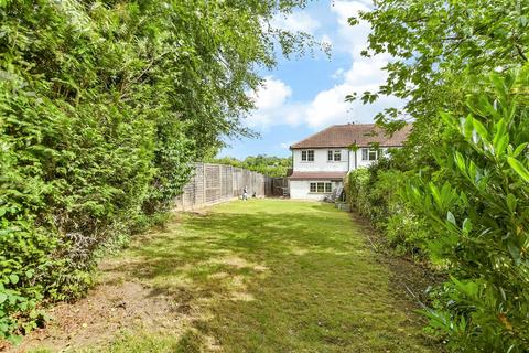2 Beechen Lane, Lower Kingswood, Tadworth, KT20 6RY