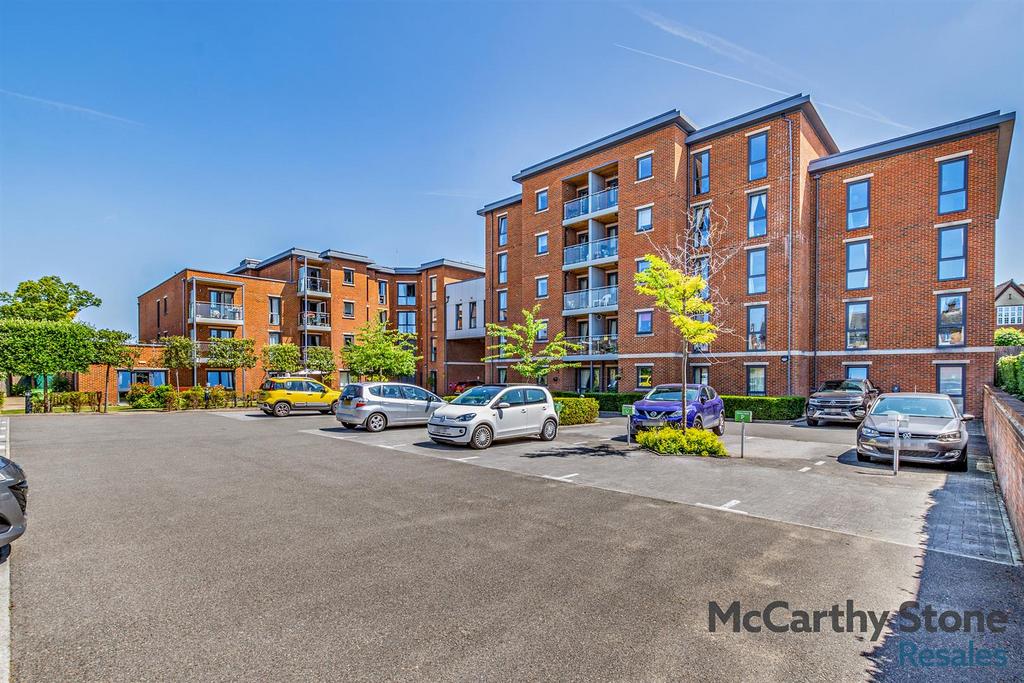 8651737-exterior01-800.jpg