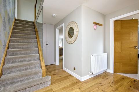 16 Hawthorn Place, Perth, PH1 1ET