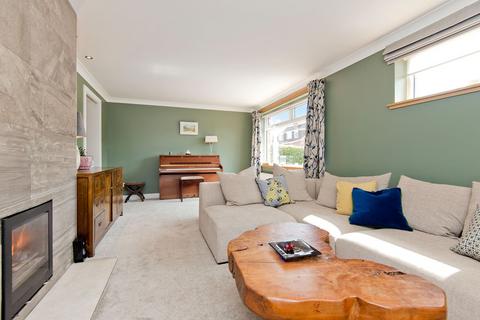 16 Hawthorn Place, Perth, PH1 1ET