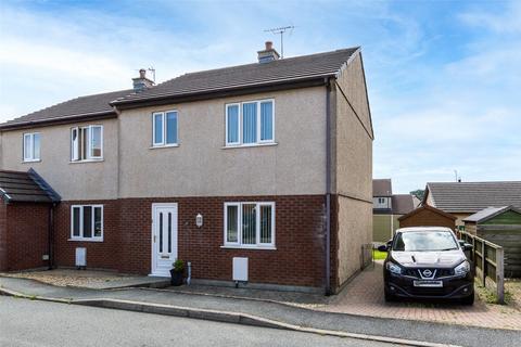 undefined, Bro Ednyfed, Llangefni, Isle of Anglesey, LL77