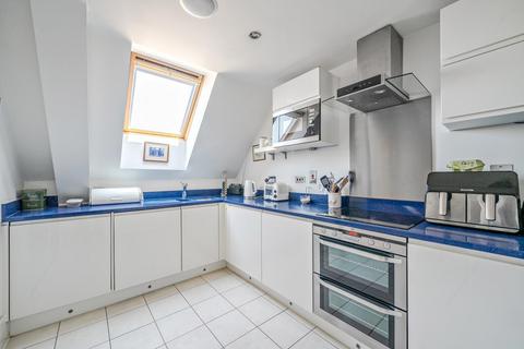 3 bedroom flat for sale, Station Road, Henley-on-Thames, Oxfordshire, RG9