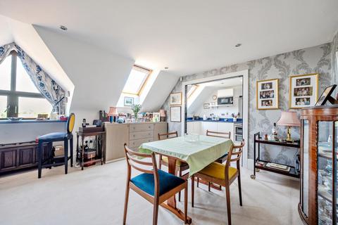 3 bedroom flat for sale, Station Road, Henley-on-Thames, Oxfordshire, RG9