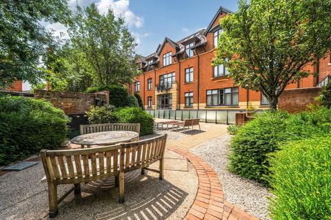 undefined, Station Road, Henley-on-Thames, Oxfordshire, RG9