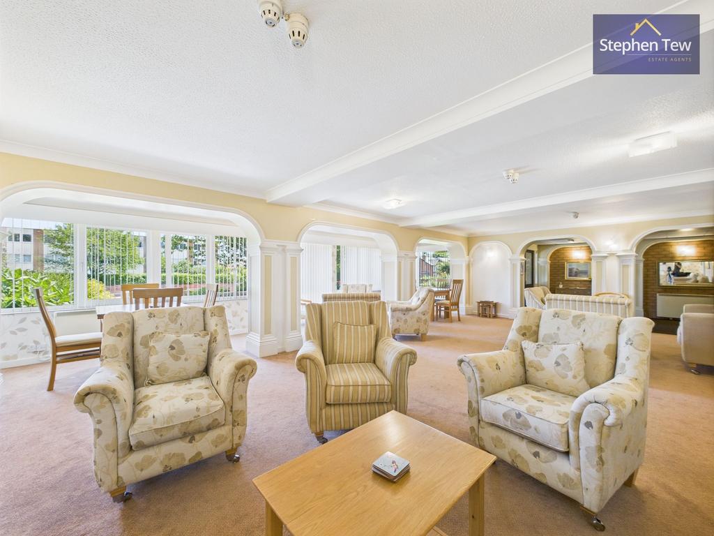 Communal Lounge