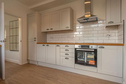 3 bedroom semi-detached house for sale, Commercial Road, Machen, CF83