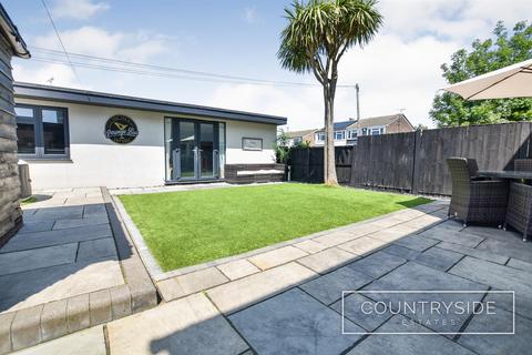 undefined, Vernon Avenue, Rayleigh