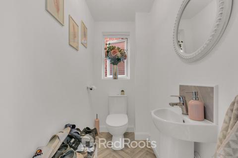 86 Pippin Way, Hatfield, Doncaster, DN7 6EB
