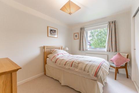 18 Jedburgh Place, Perth, PH1 1SJ