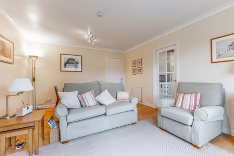 18 Jedburgh Place, Perth, PH1 1SJ