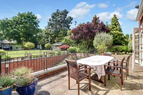 undefined, Winnington Road, London, N2