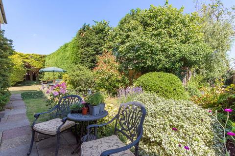 72 Harman Drive, Sidcup, DA15 8LY