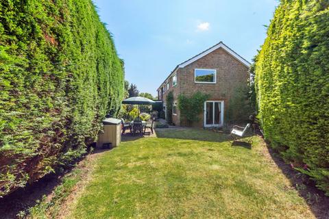 72 Harman Drive, Sidcup, DA15 8LY