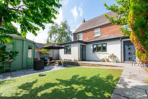 4 bedroom semi-detached house for sale, Selwyn Road, Burntwood, WS7