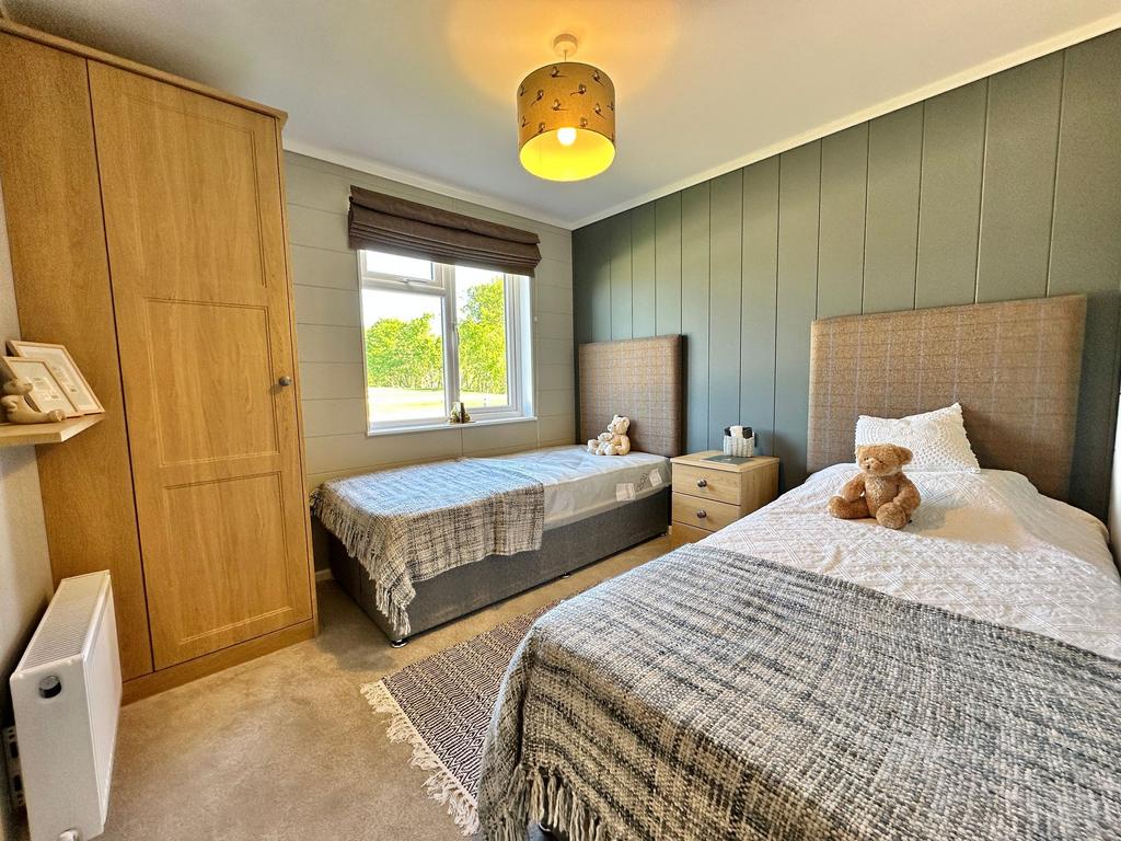 Twin Bedroom