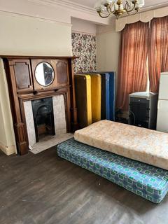 4 bedroom terraced house for sale, Hastings Place, BD5 9PE
