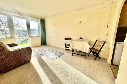 1 bedroom flat for sale, Brinton Lane, Hythe