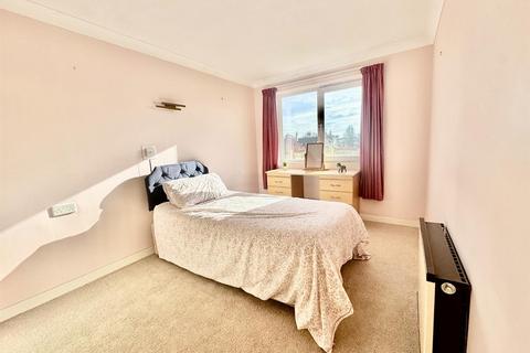 1 bedroom flat for sale, Brinton Lane, Hythe