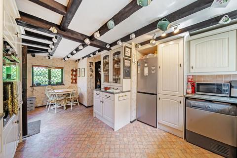 4 bedroom detached house for sale, Carrick Drive, Sevenoaks, TN13