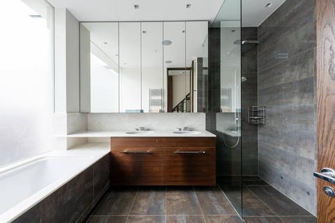 4 bedroom house to rent, Ledbury Road, Notting Hill, London, W11