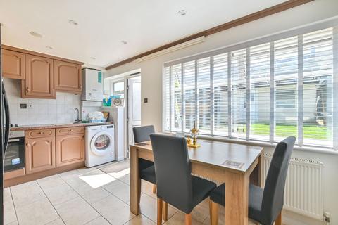 Review Road, Gladstone Park, London, NW2