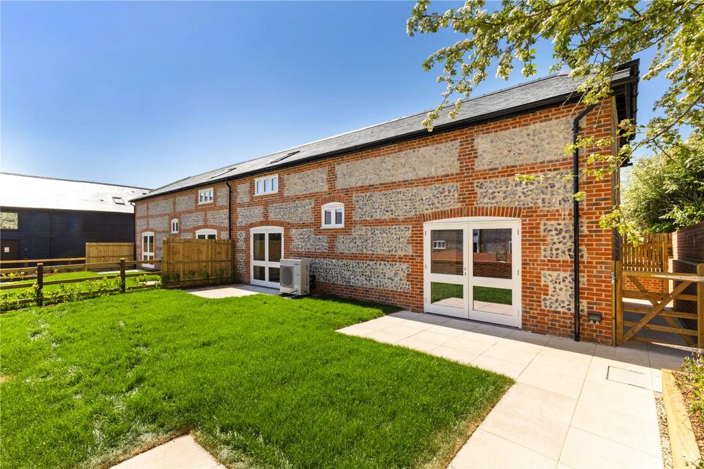 1 Egbury Barns