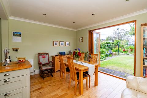 93 Craigentinny Road, Edinburgh, EH7 6QL