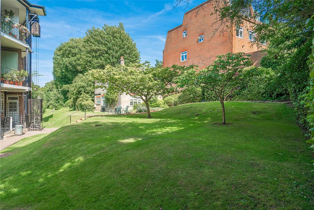 Communal Gardens D