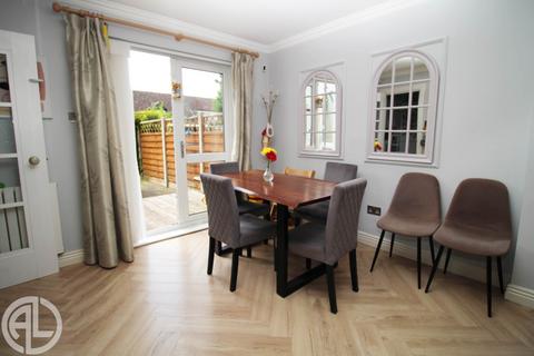 3 bedroom end of terrace house for sale, Pixmore Avenue, Letchworth Garden City, SG6 1RJ