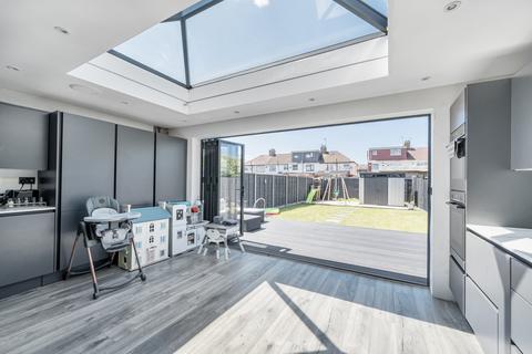 52 Radcliffe Road, Harrow, HA3 7QB
