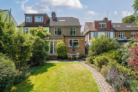 undefined, Glamorgan Road, Hampton Wick, KT1