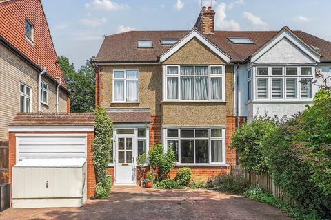 undefined, Glamorgan Road, Hampton Wick, KT1