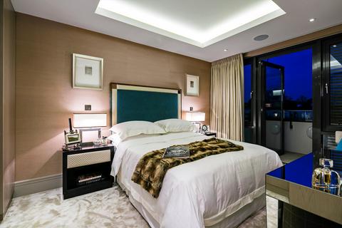 3 bedroom flat for sale, Searle House, St John's Wood NW8