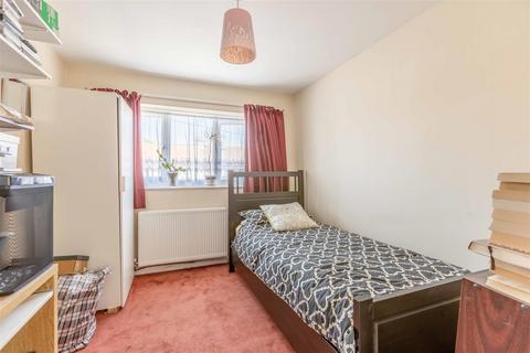 31 East Crescent, Windsor, SL4 5LD