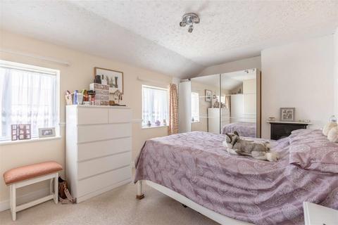 31 East Crescent, Windsor, SL4 5LD
