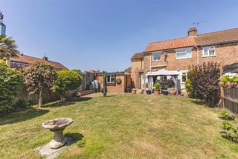 31 East Crescent, Windsor, SL4 5LD