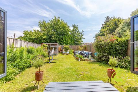 4 bedroom detached house for sale, Alder Road, Poole BH12