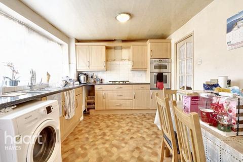 undefined, Cranford Drive, Hayes
