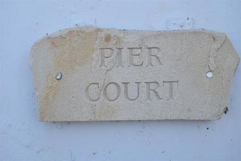 3 bedroom apartment for sale, Pier Court, New Street, Cromer