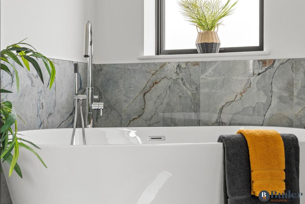 En-suite Bathroom