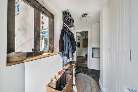 9 Bakers Corner, Neston, Corsham, SN13 9SY