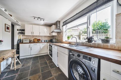 9 Bakers Corner, Neston, Corsham, SN13 9SY