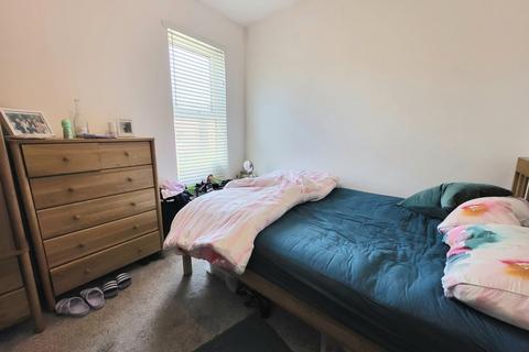 1 bedroom flat to rent, Central Road, West Didsbury, Manchester, M20