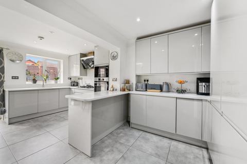 23 Haddon, Great Holm, Milton Keynes, MK8 9DD