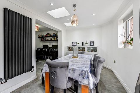 23 Haddon, Great Holm, Milton Keynes, MK8 9DD