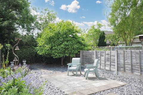 3 bedroom terraced house for sale, York Street, Stone