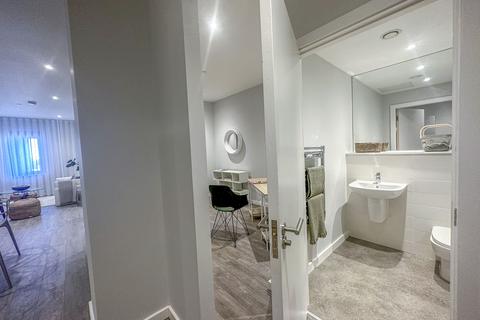 1 bedroom apartment for sale, at Sky Gardens, Sky Gardens L22