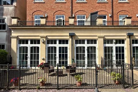 1 bedroom flat for sale, West Court, Dickens Heath, Solihull