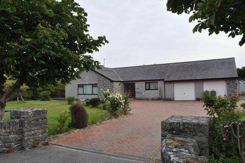 undefined, Bodhedd, Ceargeiliog, ll65 3HR